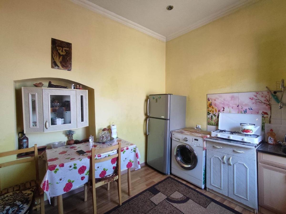 Edlen Apartment Tbilisi Ngoại thất bức ảnh